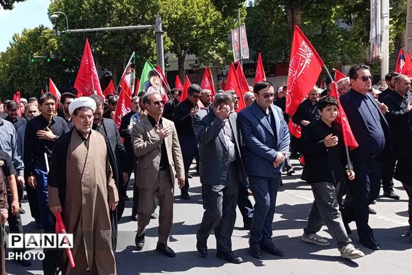 سیل عاشقان حسینی در بجنورد؛ جاماندگان اربعین، هم‌قدم با کاروان عشق -1