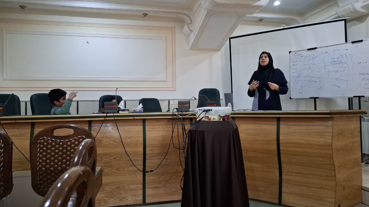 دانش‌آموزان می‌توانند مسیر خبرنگاری را از مدرسه آغاز کنند