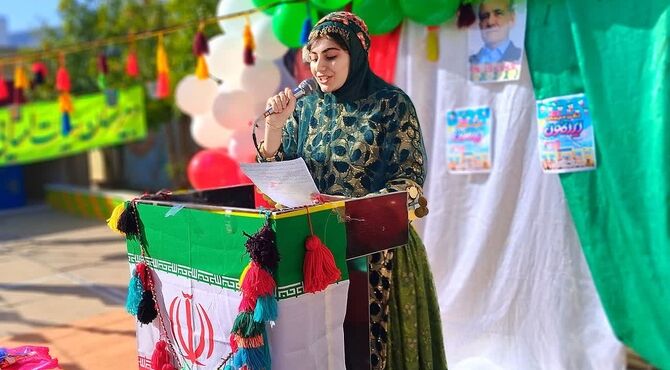 طنین زنگ انقلاب در مدرسه فرزانگان شهرستان باشت