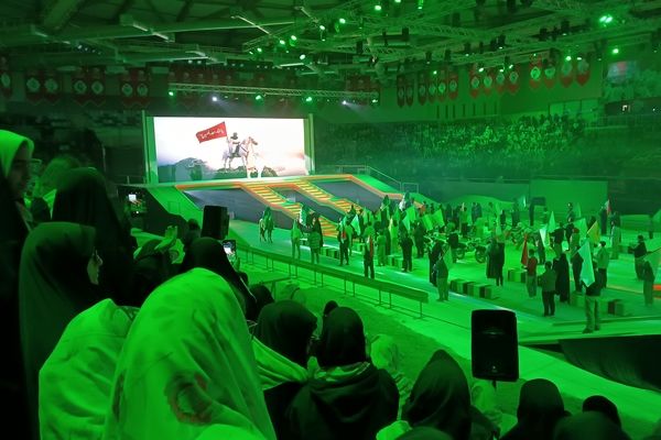 حضور دانش‌آموزان دبیرستان سردار سلیمانی در اجلاسیه شهدای دانش‌آموز استان البرز