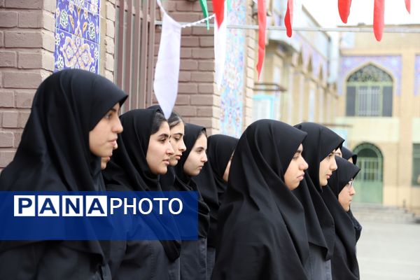 نواهای دانش‌آموزی در جشن ۲۲ بهمن طلیعه شاهد