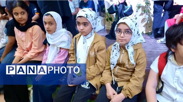 هم‌نشینی اعضای مراکز کانون پرورش فکری کودکان و نوجوانان در مشهد