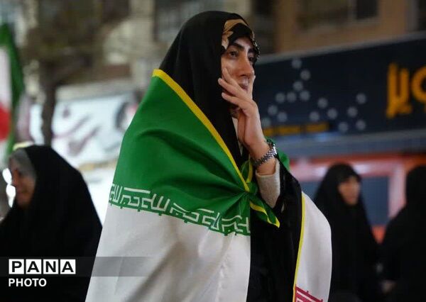 بیست و پنجمین موج تجمع مردم فردیس در مــراسم شهـادت قائد امت و بـیـعت با رهبری