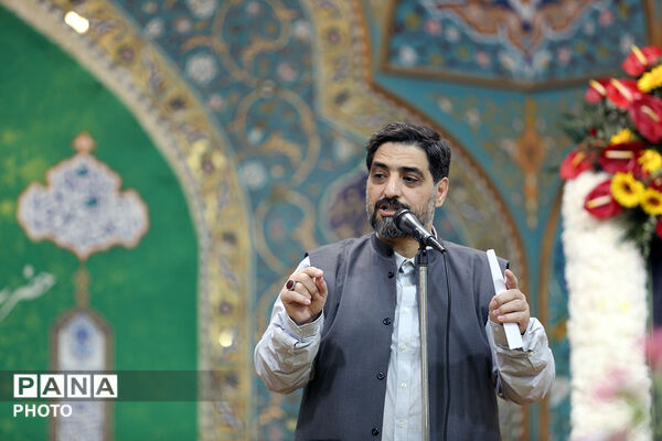 جشن آغاز دهه کرامت در حرم حضرت معصومه(س)