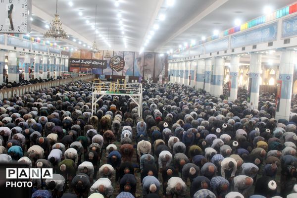 نماز جمعه امروز کرمان از نگاه دوربین
