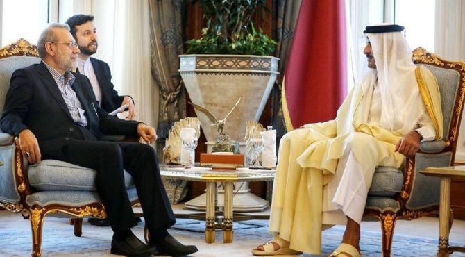 دیدار و گفت‌وگوی علی لاریجانی با امیر قطر‌