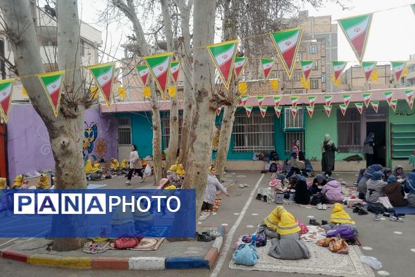 جشن میلاد آقا امام زمان(عج ) در دبستان نرجس بهارستان دو