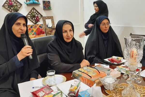 برپایی نشست ادبی به مناسبت بزرگداشت روز معلم و سعدی شیرازی