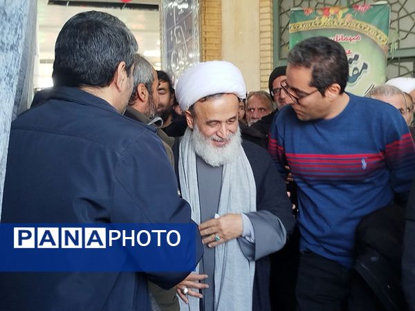 آوای عطر آگین دعای ندبه در گلزار شهدای شهر بن پیچید