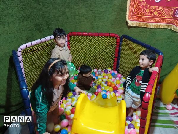 اجتماع باشکوه عاشقان ولایت در جشن چندصد متری عید غدیر شهرستان لاهیجان
