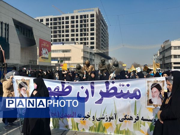 اجتماع عظیم منتظران ظهور به مناسبت نیمه‌ شعبان در مشهد 