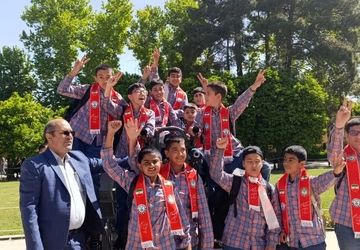 اردوی دانش‌آموزان دبستان حضرت ابوالفضل (ع) شیراز