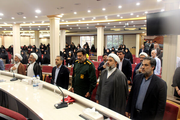 همایش معلم ماندگار در قم
