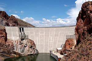 ورودی آب به سدها چه میزان کاهش یافته است؟