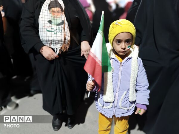 موکبِ کودک و نوجوانان در تجمعات شبانه شهر فارسان