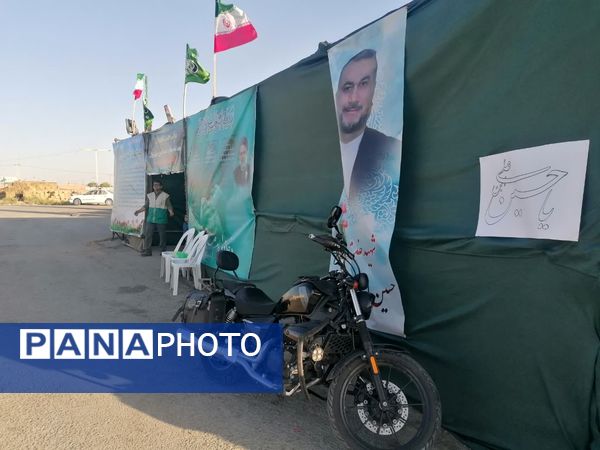 جلوه‌های از عاشقی زائرین و خادمیاران در موکب حضرت فاطمه زهرا (س) 