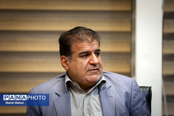 اولین نشست صمیمی وزیر آموزش و پرورش دولت چهاردهم با اعضای شورای معاونان