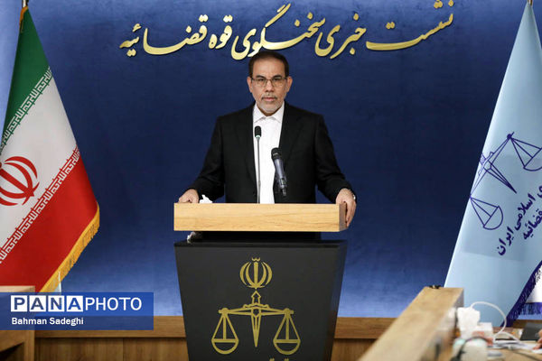 ساعدی‌نیا در بازداشت به سر می‌برد