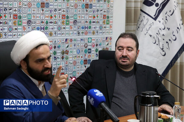 دورهمی فعالان حوزه کودک و نوجوان با معاون پرورشی و فرهنگی وزیر آموزش‌وپرورش