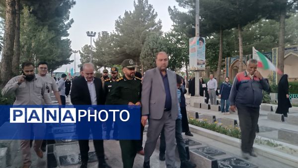 مراسم غبارروبی لاله زار شهرستان نیشابور به مناسبت گرامیداشت هفته معلم 