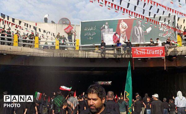 تشییع پیکر رهبر شهید انقلاب در مشهد مقدس با حضور پرشور مردم 