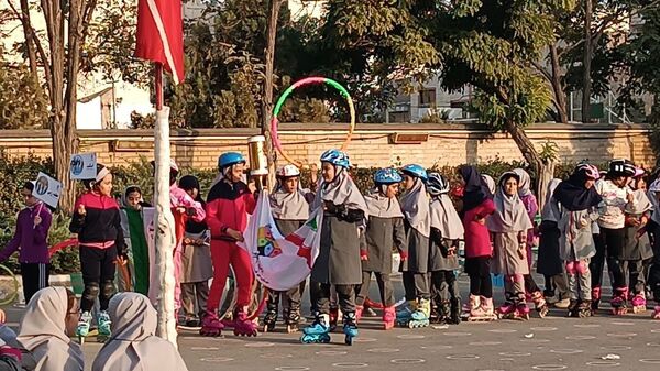 المپیاد ورزشی دانش‌آموزان در مدرسه پنجم مهر