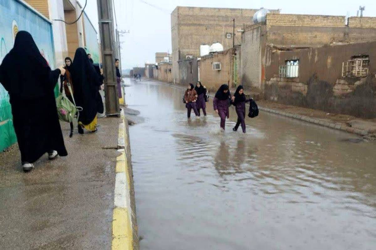بارندگی‌ها کشتی آموزش دانش‌آموزان روستایی را به گِل نشاند