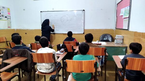 روشنگریِ جهادی؛ جهادِ آموزشیِ معلمان در مدارس یزد