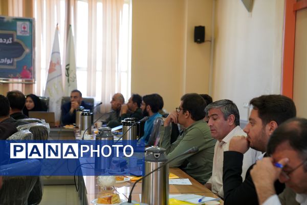 گردهمایی مسئولین و کارشناسان سازمان دانش‌آموزی نواحی و مناطق استان اصفهان