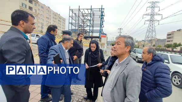 بازدید مدیرکل نوسازی مدارس جهت احداث مدرسه‌ای جدید در ناحیه۶ مشهد