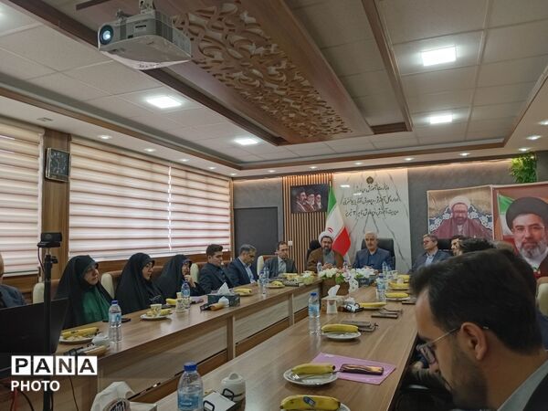 آیین سپاس معلم در ناحیه ۳ تبریز 