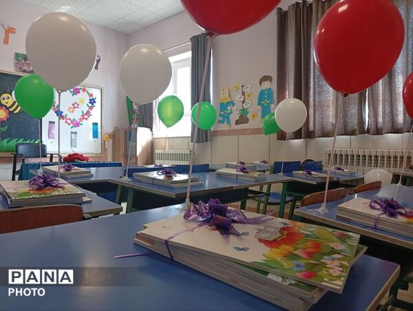 برگزاری جشن شکوفه ها در آموزشگاه بنیاد برکت