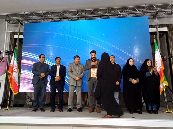 تجلیل از برگزیدگان 2 جشنواره پرورشی در شهرستان زرقان 