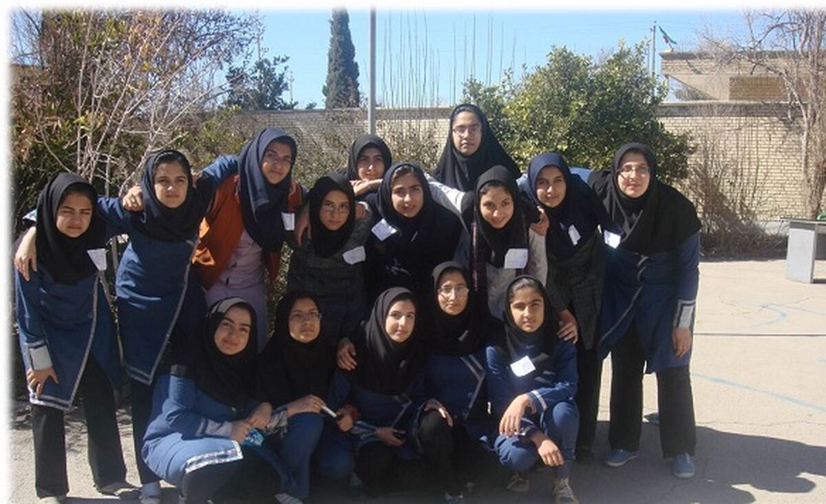 رفاقت سالم می‌تواند منبع انگیزه و حمایت در مسیر  تحصیلی باشد