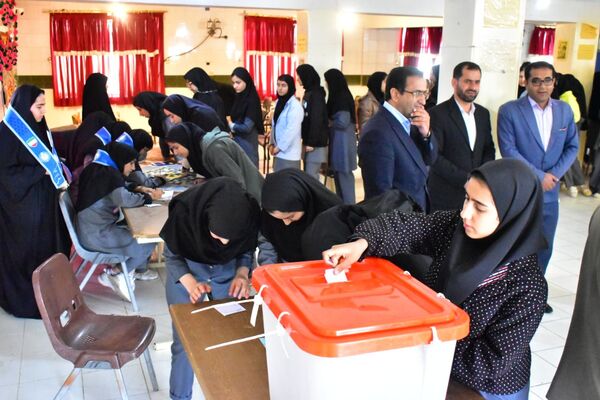 انتخابات شورای دانش‌آموزی در مدارس کهگیلویه‌ و‌ بویراحمد