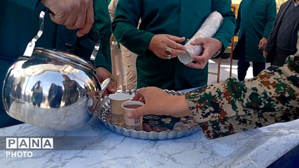 هم‌زمانی شکوه آسمان و زمین؛ ولادت امام رضا (ع) در سایه رژه اقتدار ملی