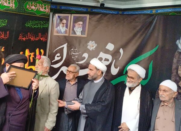 اشک و افتخار در شهرداری خشکبیجار؛ آیین ویژه دهه فاطمیه برای مادران شهدا