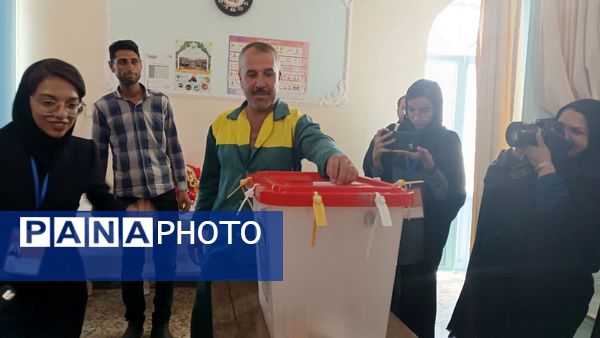 مرحله دوم انتخابات ریاست‌جمهوری در شهرستان لارستان 