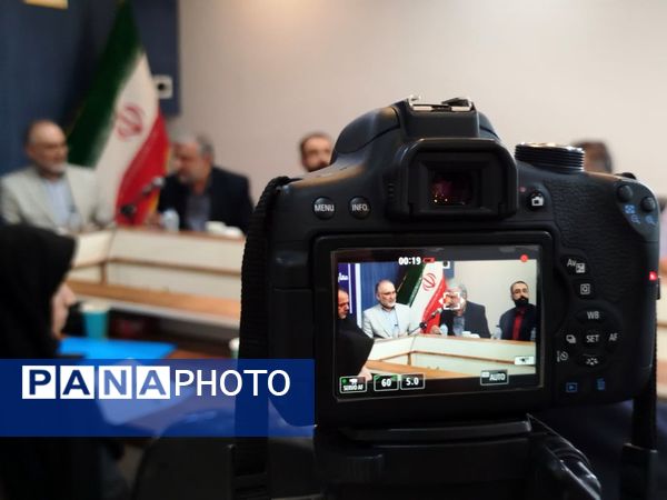 نشست متصدیان کمیسیون های حل اختلاف و حمایت قضایی با سرمایه گذاری استان در کاشمر