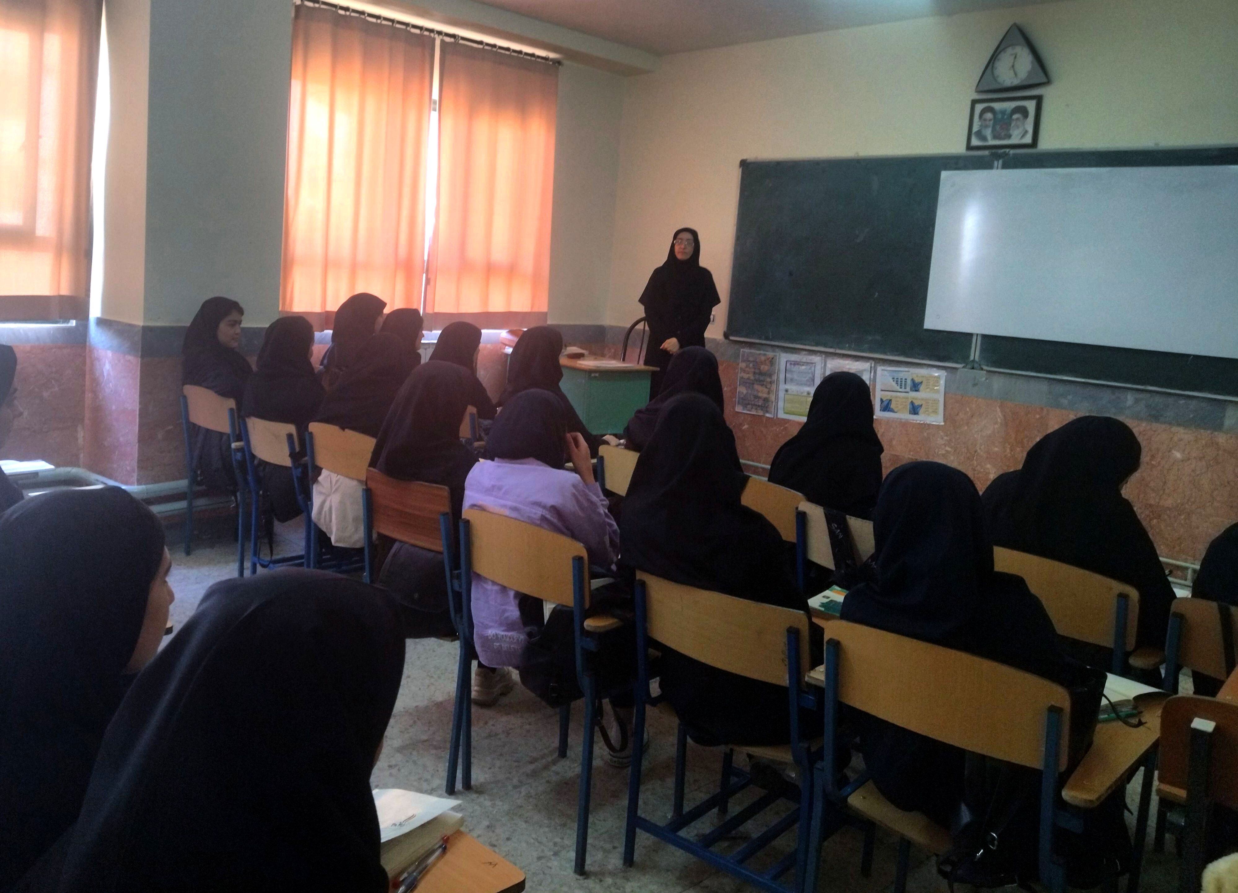 خستگی در قاموس معلمی، معنایی ندارد