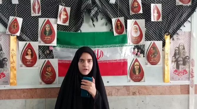 زنگ انقلاب در مدرسه ی شاهد مطهره مهریز طنین انداز شد 