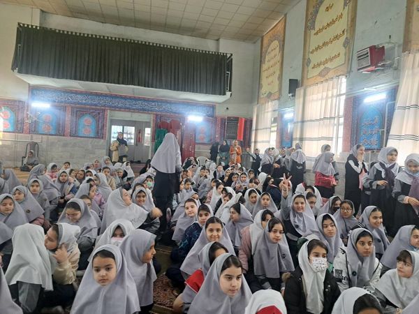 طلیعه فجر و شعبانیه در دبستان آزادی