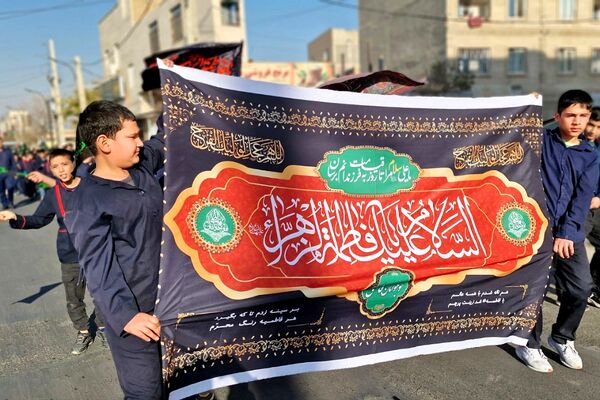 آیین عزاداری نو گلان فاطمی؛ از مسیر مدرسه میثاق تا مسجد امام حسن مجتبی (ع) فشافویه