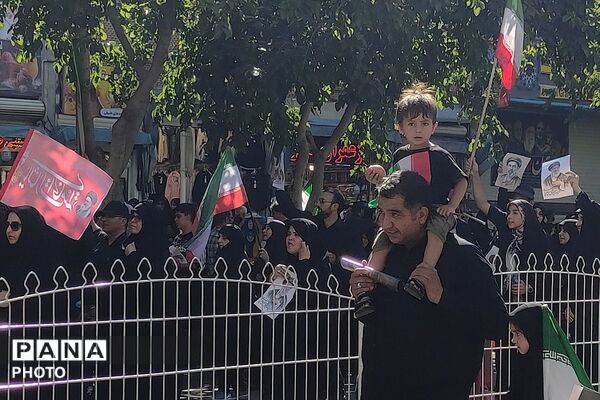  وداع با رهبر شهید در جوار بارگاه رضوی