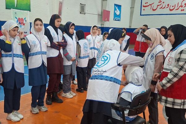 جشنواره علمی و آموزشی سفیران سلامت مقاطع ابتدایی شهریار