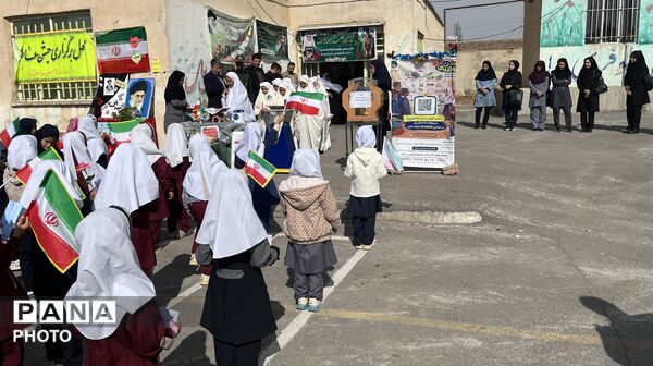 جشن عاطفه‌ها و زنگ مهربانی در تیکمه‌داش