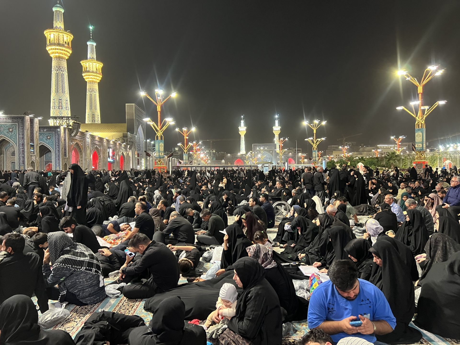 مراسم شب شهادت امام رئوف در مشهد مقدس 