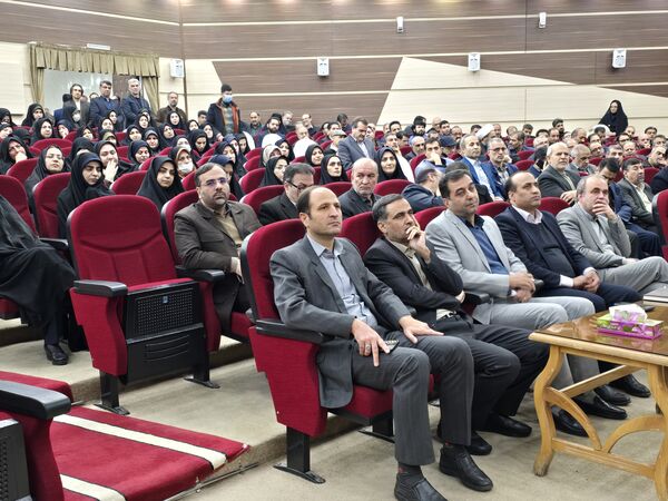 آیین تکریم و معارفه مدیر آموزش و پرورش ناحیه۴ استان اصفهان