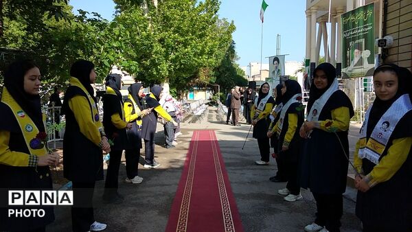 مراسم بیعت با معلمان شهید