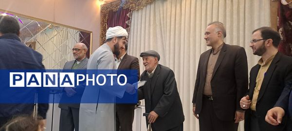  تقدیر از عوامل هیئت فرهنگیان نیشابور 